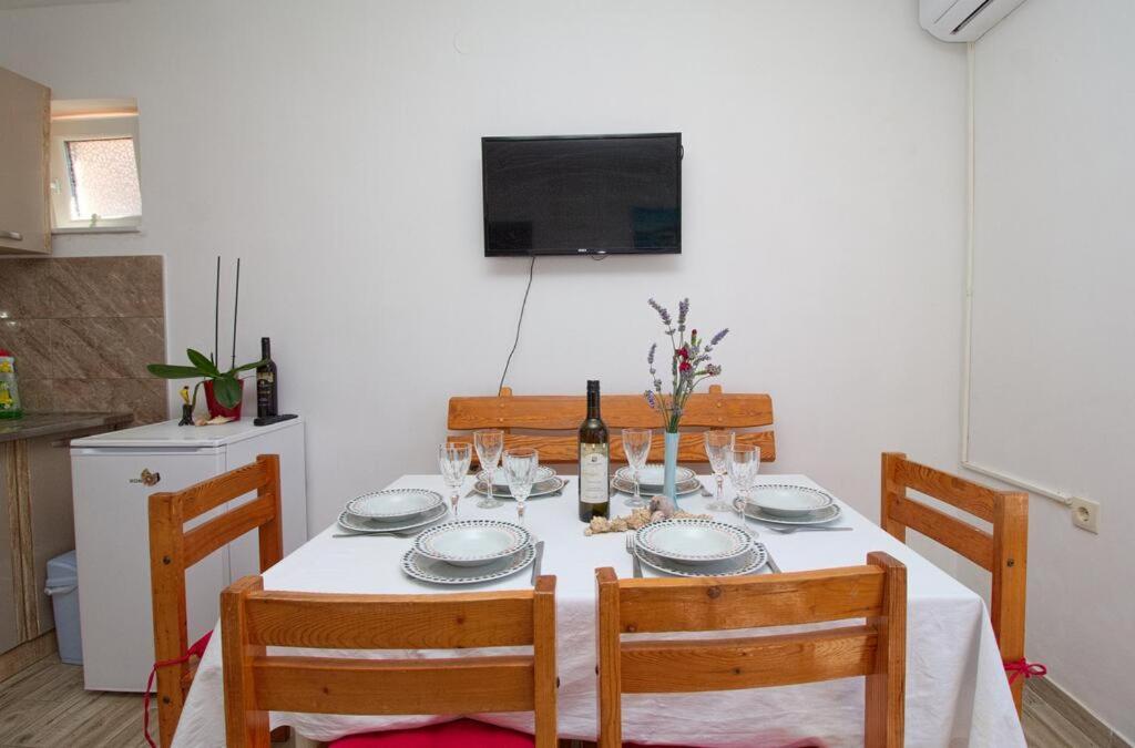 Apartment Zrno Makarska Eksteriør bilde