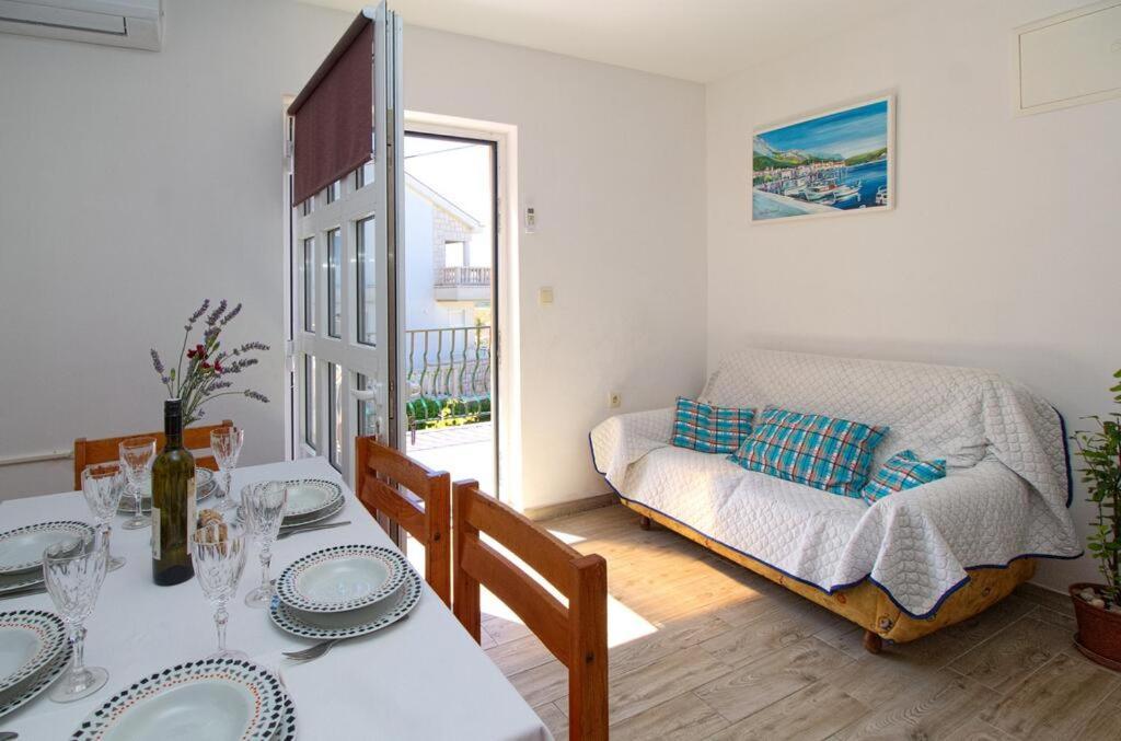 Apartment Zrno Makarska Eksteriør bilde